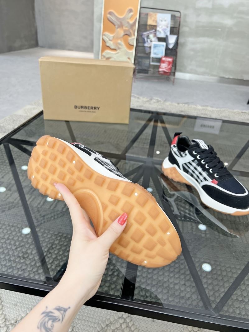 Burberry Low Shoes